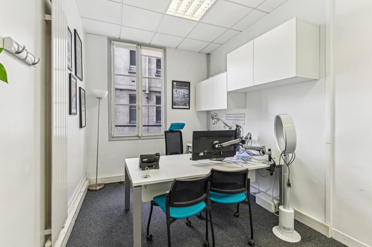 Bureau Paris 212m² Location bureau Paris OLBUR2425574 10